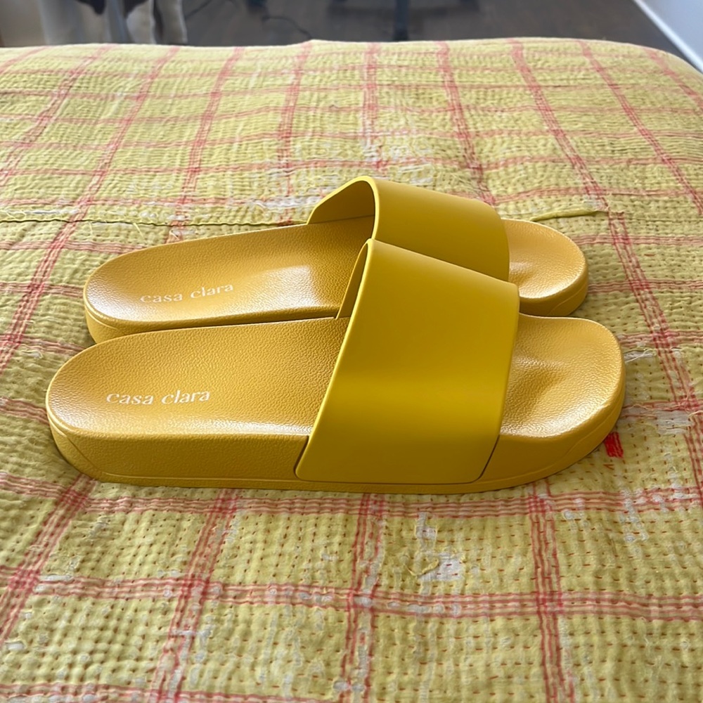 Casa Clara “Tommy” slides Large in Marigold